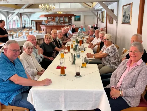 Karpfenessen der Seniorengruppe